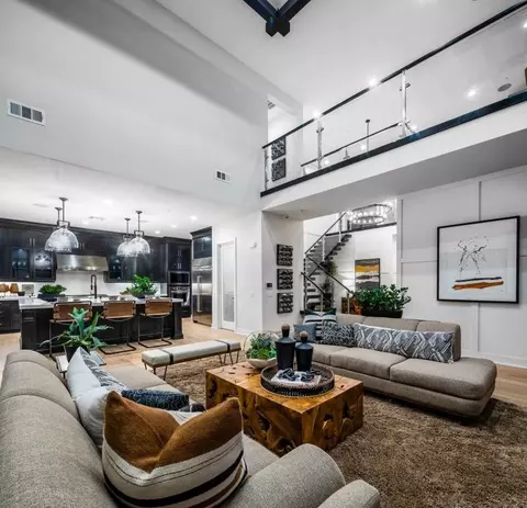 Living - 27546 Juniper Ln, Valencia, CA 91381 photo 4 of 4