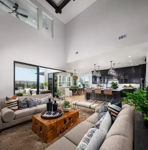 Living - 27546 Juniper Ln, Valencia, CA 91381 photo 2 of 4