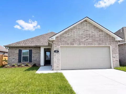 242 Tatum Ln, Youngsville, LA 70592