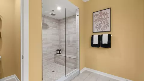 Bath - 2912 Huntington Dr, Troy, OH 45373 photo 3 of 6