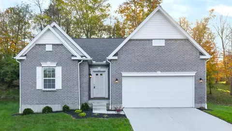 Exterior - 2912 Huntington Dr, Troy, OH 45373 photo 11 of 14