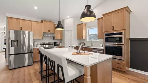 Kitchen - 2912 Huntington Dr, Troy, OH 45373 photo 3 of 5