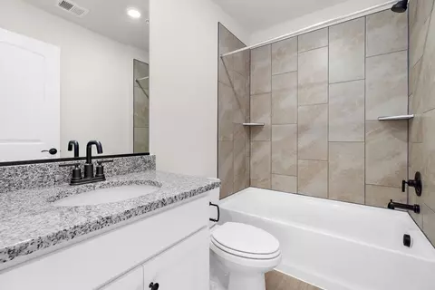 Bath - 16 Weymouth Dr, Falling Waters, WV 25419 photo 1 of 1