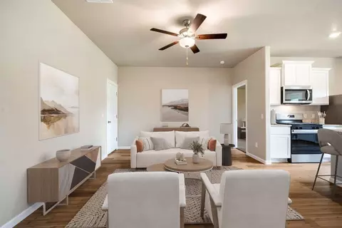 Living - 709 Ashleigh Dr, Tuttle, OK 73089 photo 1 of 1