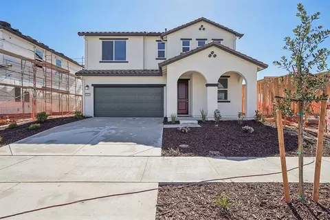 2461 Spotfin St, Roseville, CA 95747