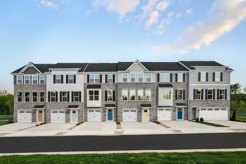 481 Wild Poppy Dr, Fredericksburg, VA 22406