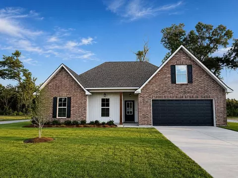 39908 Axis Ave, Ponchatoula, LA 70454