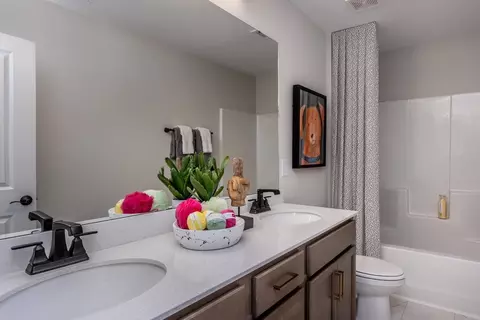 Bath - 1376 Noble Oak Pl #27, Leland, NC 28451 photo 1 of 1