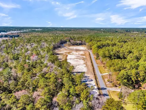 127 Cherrywood Dr, Summerville, SC 29483