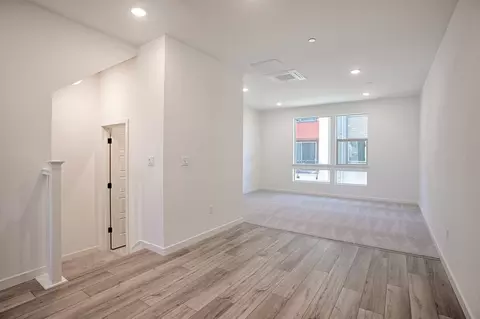 Living - 6762 Quantum Loop, San Jose, CA 95119 photo 1 of 12