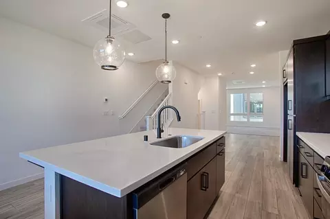 Kitchen - 6762 Quantum Loop, San Jose, CA 95119 photo 3 of 14