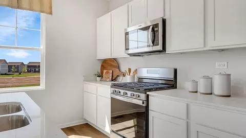 Kitchen - 13616 S Coronado Cir, Plainfield, IL 60544 photo 1 of 4