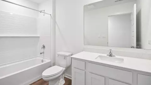 Bath - 13616 S Coronado Cir, Plainfield, IL 60544 photo 5 of 6