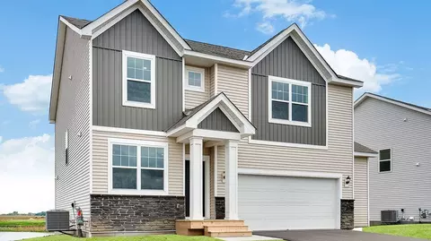 528 Goldenrod Trl, Waconia, MN 55387