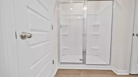 Bath - 2804 Meadowbrook Drive, Augusta, GA 30906 photo 2 of 4