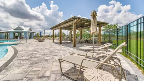 Exterior - 8079 Fox Hunt Dr, Milton, FL 32583 photo 6 of 8