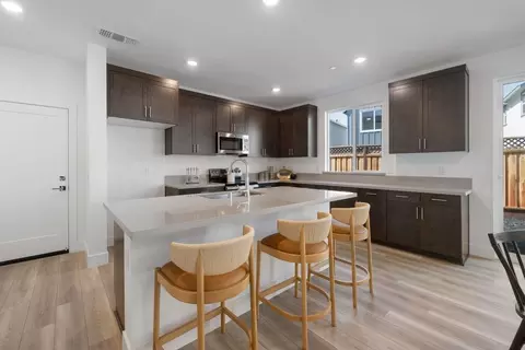 Kitchen - 102 Tracy Dr, Windsor, CA 95492 photo 1 of 8