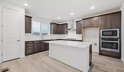 9233 Truckee Ct, Commerce City, CO 80022