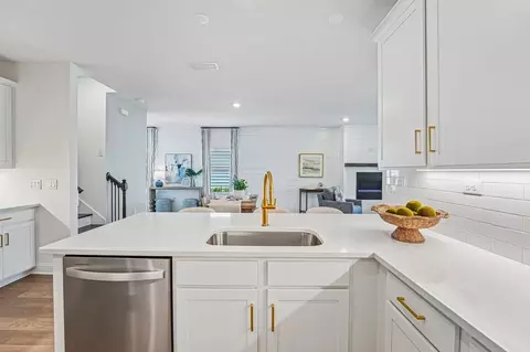 Kitchen - 43 Wineberry Ln, Saint Augustine, FL 32092 photo 3 of 8