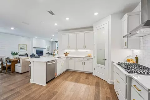 Kitchen - 43 Wineberry Ln, Saint Augustine, FL 32092 photo 4 of 8