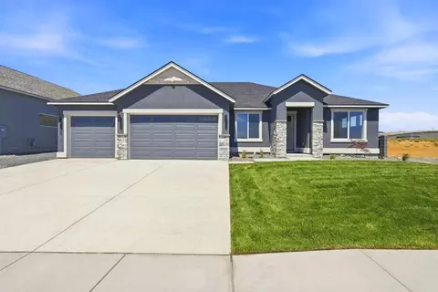12001 Vincenzo Dr, Pasco, WA 99301