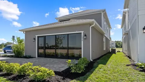 Exterior - 1958 Education St, Saint Cloud, FL 34771 photo 8 of 14