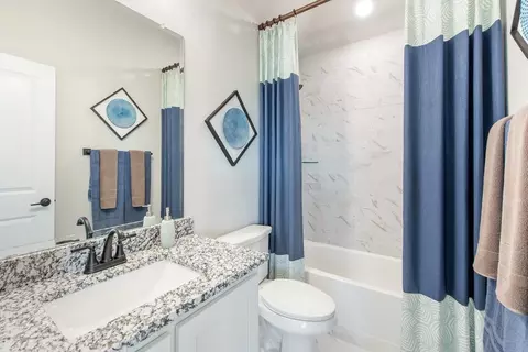Bath - 301 River Meadows Ln, Argyle, TX 76226 photo 4 of 6