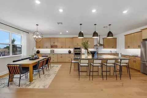 Dining - 4500 Firefly Ln, Saint Cloud, FL 34772 photo 4 of 4
