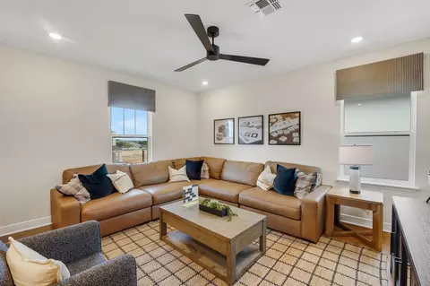 Living - 4500 Firefly Ln, Saint Cloud, FL 34772 photo 3 of 7