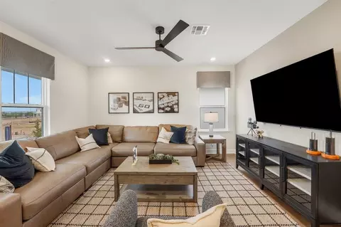 Living - 4500 Firefly Ln, Saint Cloud, FL 34772 photo 4 of 7