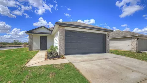 708 Indian Paintbrush Rd, Lockhart, TX 78644