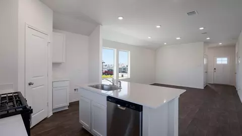 Kitchen - 1122 Celosia Loop, Kyle, TX 78640 photo 2 of 8