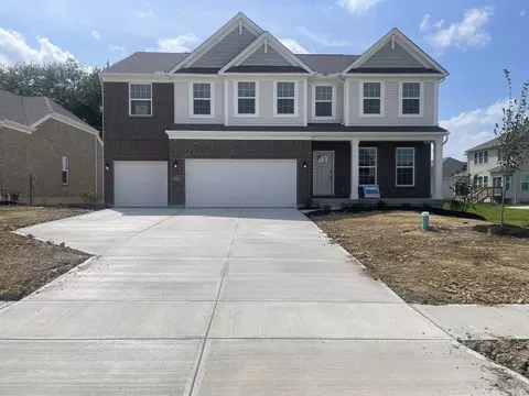 5981 Hawks Ln, Milford, OH 45150