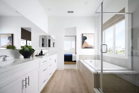Bath - 261 Blue Wing, Irvine, CA 92618 photo 1 of 4