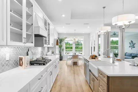 Kitchen - 175 Westwoods Rd, Wright City, MO 63390 photo 2 of 10