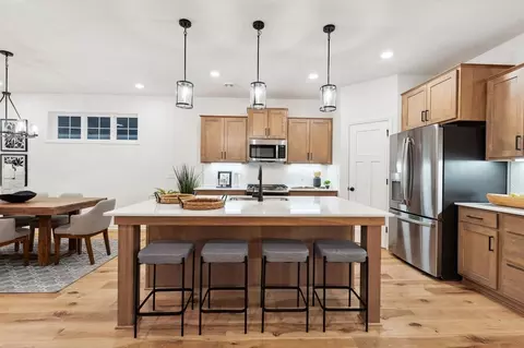 Kitchen - 1281 Edge Way, Jordan, MN 55352 photo 2 of 3