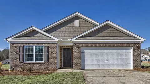 68 Creekwalk Ln, Waynesville, NC 28785