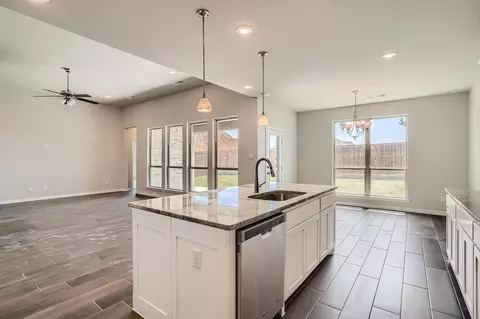 Kitchen - 2101 Baxter Rd, Celina, TX 75009 photo 2 of 6