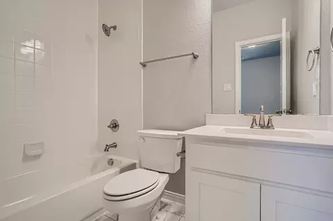 Bath - 2101 Baxter Rd, Celina, TX 75009 photo 5 of 11