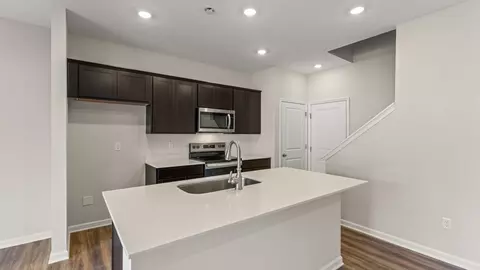 1872 Vista Lake Dr, Goshen, OH 45122