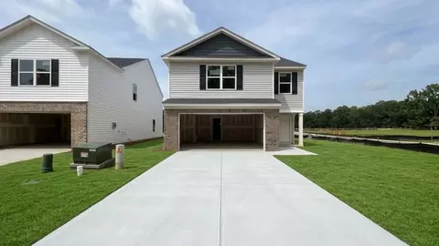 2100 Montalvan Dr, Greenville, NC 27834