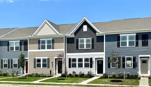 547 Colette St, Ellendale, DE 19941