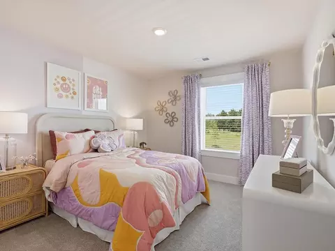 Bedroom - 512 Hadlow St, Greer, SC 29651 photo 4 of 5