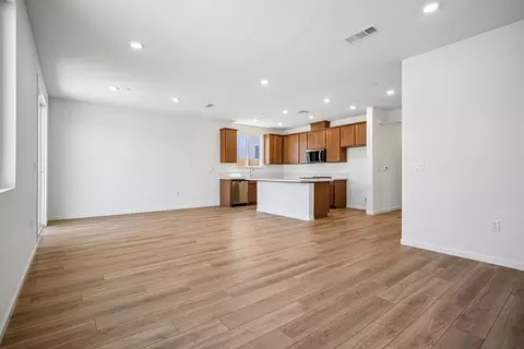 Living - 2621 Redtail Hawk Rd, Modesto, CA 95357 photo 3 of 3