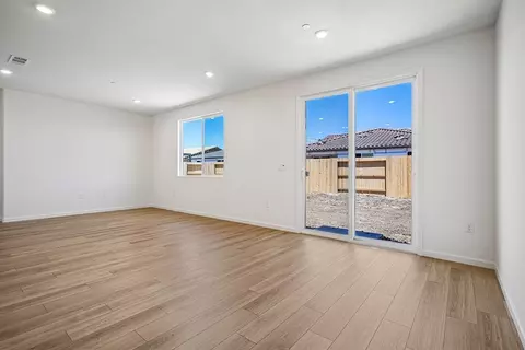 Living - 2621 Redtail Hawk Rd, Modesto, CA 95357 photo 1 of 3