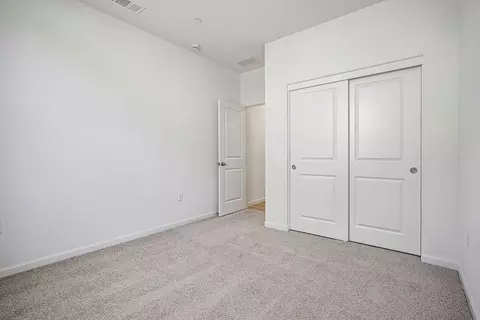 Bedroom - 2621 Redtail Hawk Rd, Modesto, CA 95357 photo 7 of 7