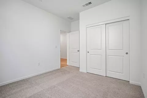 Bedroom - 2621 Redtail Hawk Rd, Modesto, CA 95357 photo 4 of 7