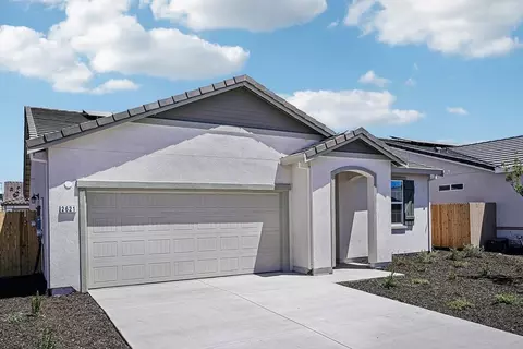Exterior - 2621 Redtail Hawk Rd, Modesto, CA 95357 photo 2 of 8