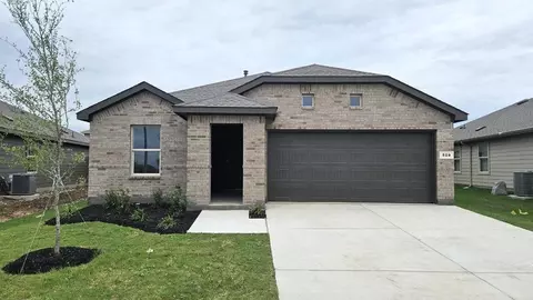 529 Amber Fields Dr, Ponder, TX 76259