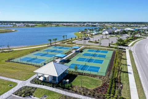 View/Area - 4056 Skysail Dr, Naples, FL 34120 photo 3 of 8